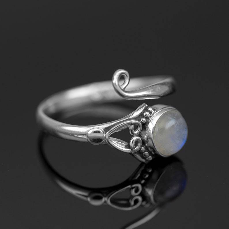 Creative Bohemian Retro Moonstone Ancient Silver Fashion Ring